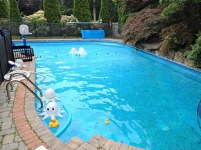 6 Laurel Crescent, Manorville NY 11949