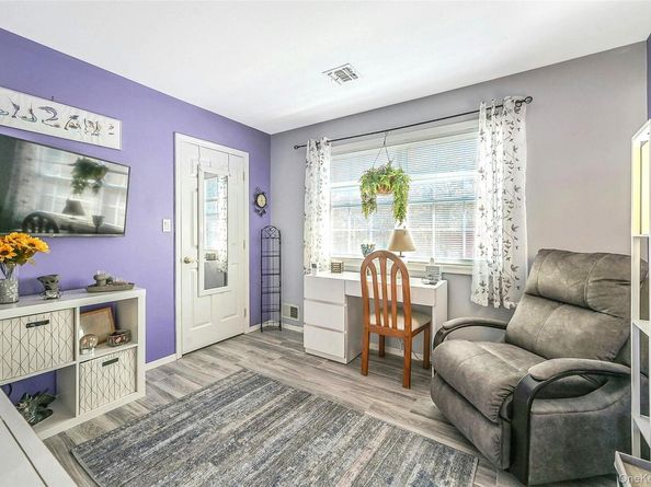 6 Laurel Crescent, Manorville NY 11949