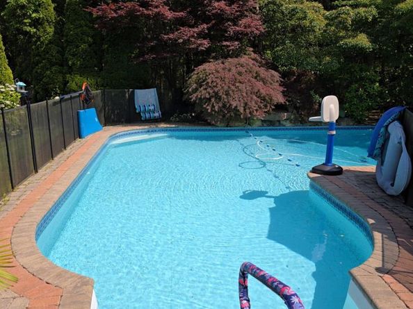 6 Laurel Crescent, Manorville NY 11949