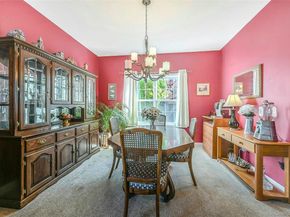 6 Laurel Crescent, Manorville NY 11949