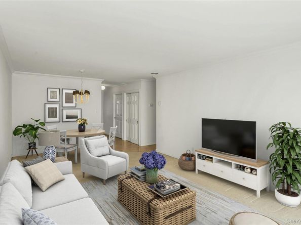 55 Harbor North, Amityville NY 11701