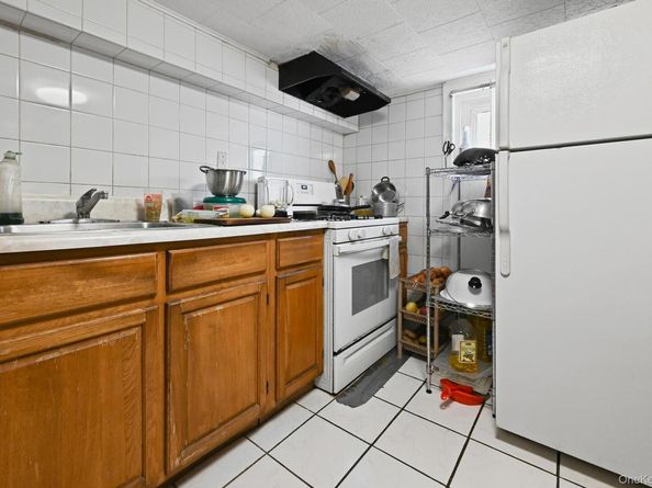 90-16 76 Street, Woodhaven NY 11421