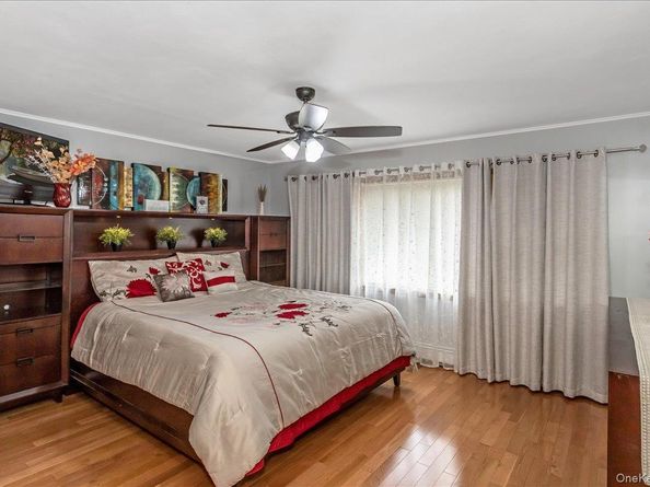 95 Norman Street, New Hyde Park NY 11040