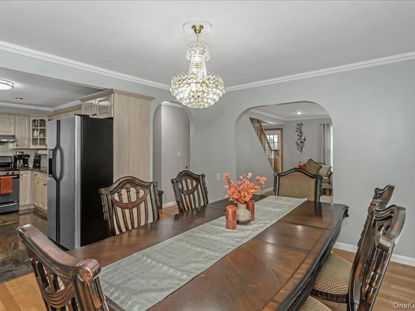 95 Norman Street, New Hyde Park NY 11040