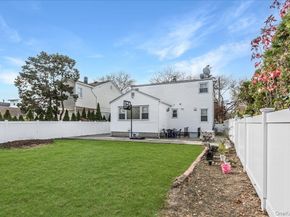 95 Norman Street, New Hyde Park NY 11040