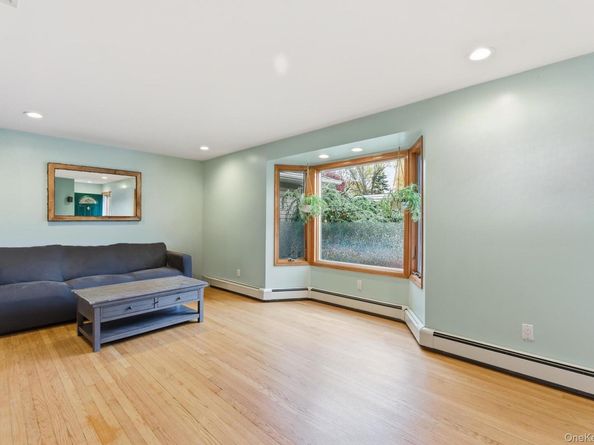 34 Weston Street, Huntington Station NY 11746