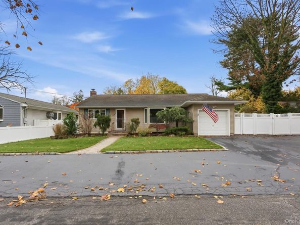 34 Weston Street, Huntington Station NY 11746