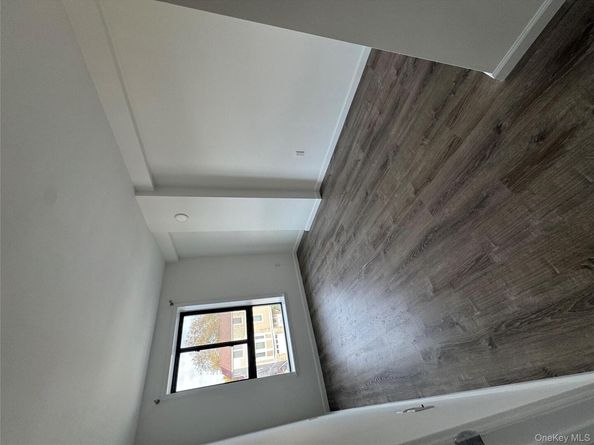 214-10 15 Avenue 3D & P6, Bayside NY 11360