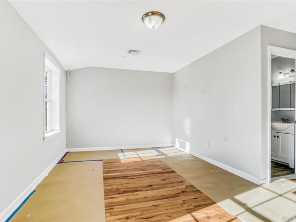 911 Hicksville Road, Far Rockaway NY 11691