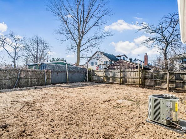 911 Hicksville Road, Far Rockaway NY 11691