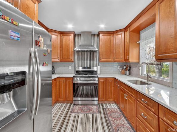 25 Rugby Road, Yonkers NY 10710