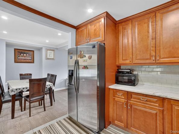 25 Rugby Road, Yonkers NY 10710