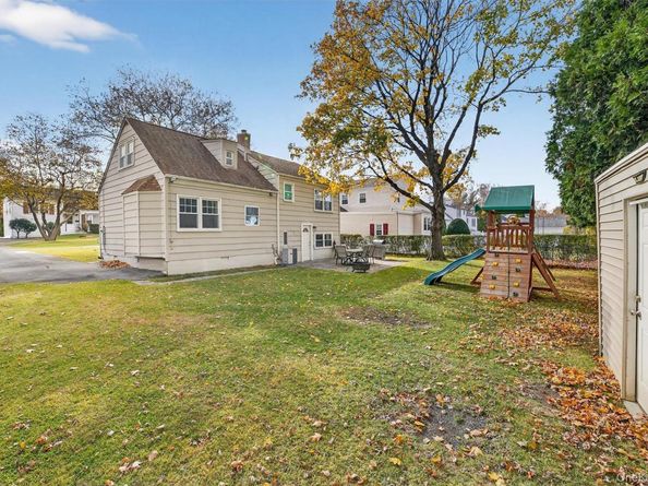 25 Rugby Road, Yonkers NY 10710