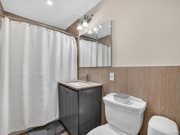 25 Rugby Road, Yonkers NY 10710