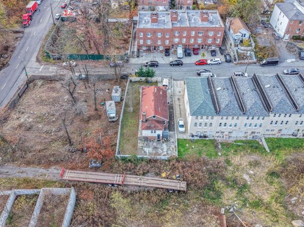 3412 Hunter Avenue, Bronx NY 10475