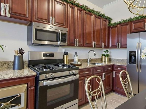 3412 Hunter Avenue, Bronx NY 10475