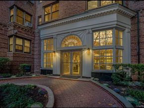 69-40 Yellowstone Boulevard 119, Forest Hills NY 11375