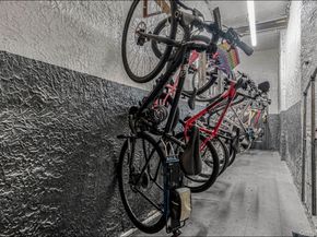 69-40 Yellowstone Boulevard 119, Forest Hills NY 11375