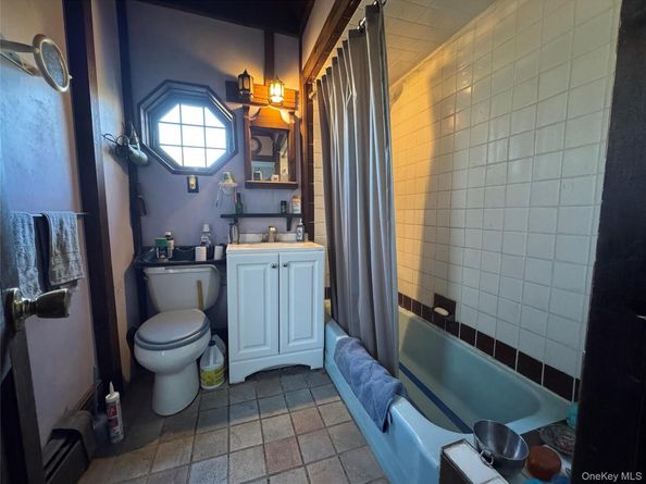 42 Chestnut Street, Glen Cove NY 11542