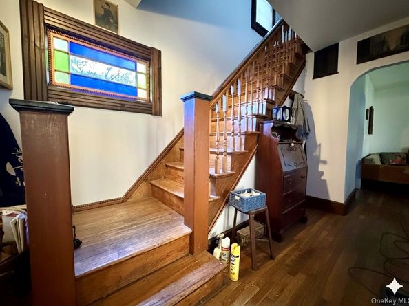 42 Chestnut Street, Glen Cove NY 11542