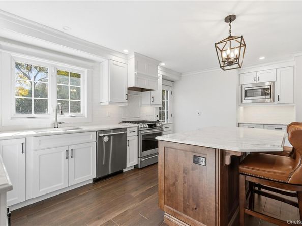 12 Mallard Cove, Centerport NY 11721