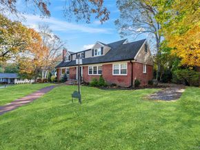 12 Mallard Cove, Centerport NY 11721