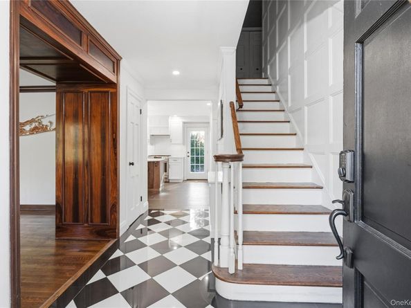 12 Mallard Cove, Centerport NY 11721