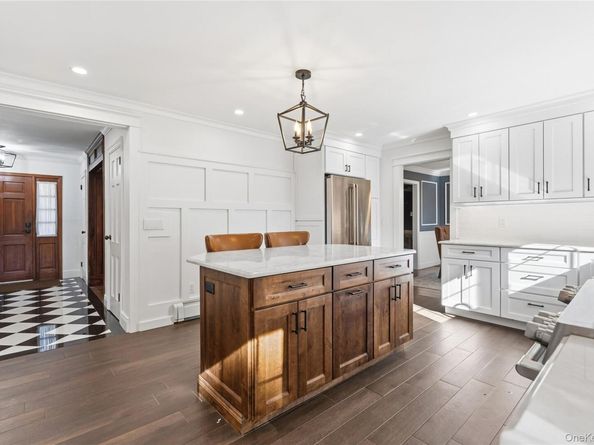 12 Mallard Cove, Centerport NY 11721