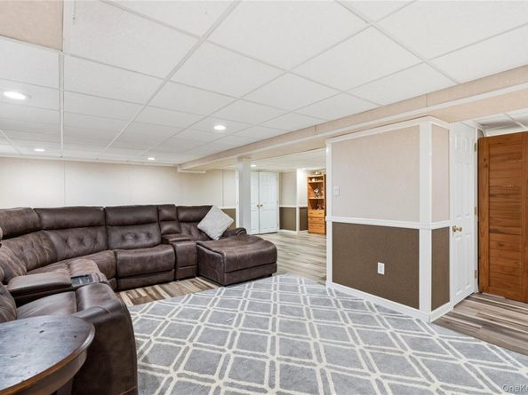 12 Mallard Cove, Centerport NY 11721