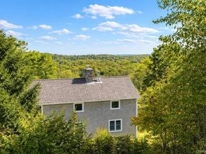 17 Greenwood Drive, Mahopac NY 10541