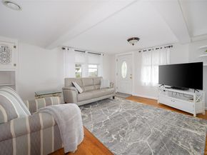 17 Greenwood Drive, Mahopac NY 10541