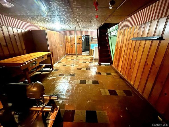 64-41 60th Avenue, Maspeth NY 11378