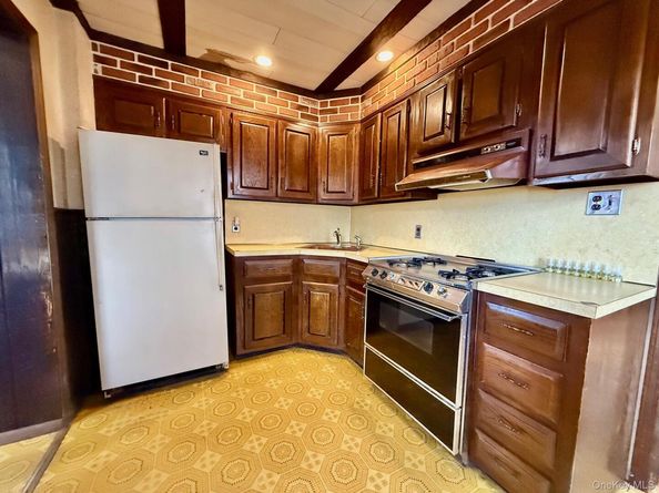 64-41 60th Avenue, Maspeth NY 11378