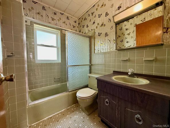 64-41 60th Avenue, Maspeth NY 11378