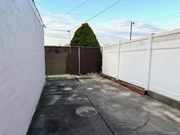 64-41 60th Avenue, Maspeth NY 11378