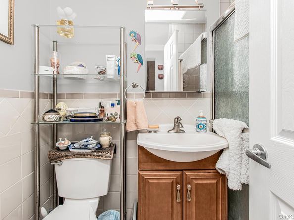 1110 Stadium Avenue 5F, Bronx NY 10465