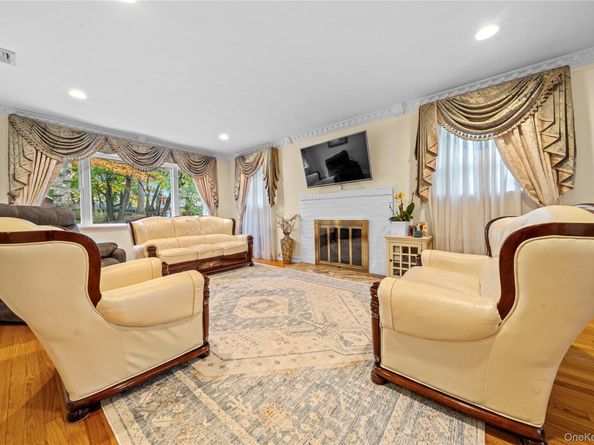 8210 215th Street, Hollis Hills NY 11427