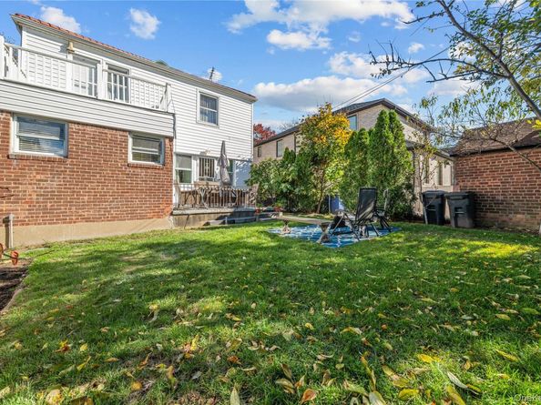 8210 215th Street, Hollis Hills NY 11427