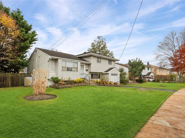 2476 Florin Court, Bellmore NY 11710