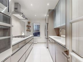 150 Burns Street 2D, Forest Hills NY 11375