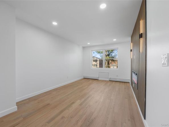 3135 Spencer Drive, Bronx NY 10465