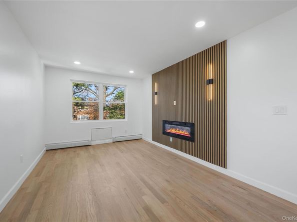 3135 Spencer Drive, Bronx NY 10465