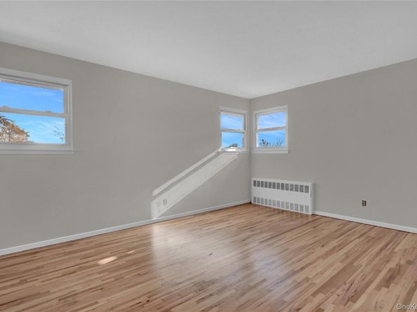 101 Beverly Place, Levittown NY 11756