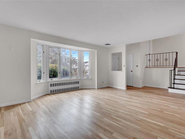 101 Beverly Place, Levittown NY 11756