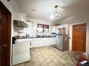 111-20 14th Road, College Point NY 11356