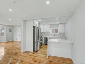 19 West side Avenue, Bay Shore NY 11706