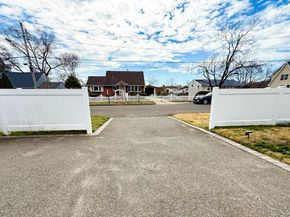 13 E Walnut Street, Central Islip NY 11722