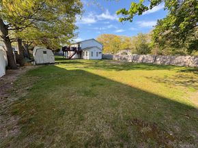 16 Linden Street, Coram NY 11727