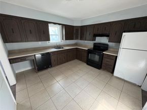 16 Linden Street, Coram NY 11727