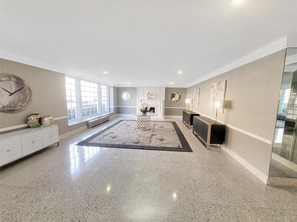 8439 153rd Avenue 6A, Lindenwood NY 11414